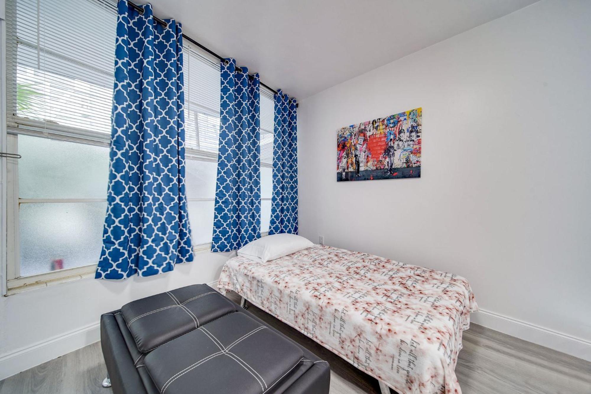 Deco Beachside Apt, W/2 Queen Beds, Washer/Dryer Miami Beach Exterior photo